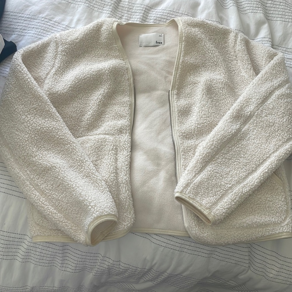 Never worn aritzia fuzzy jacket